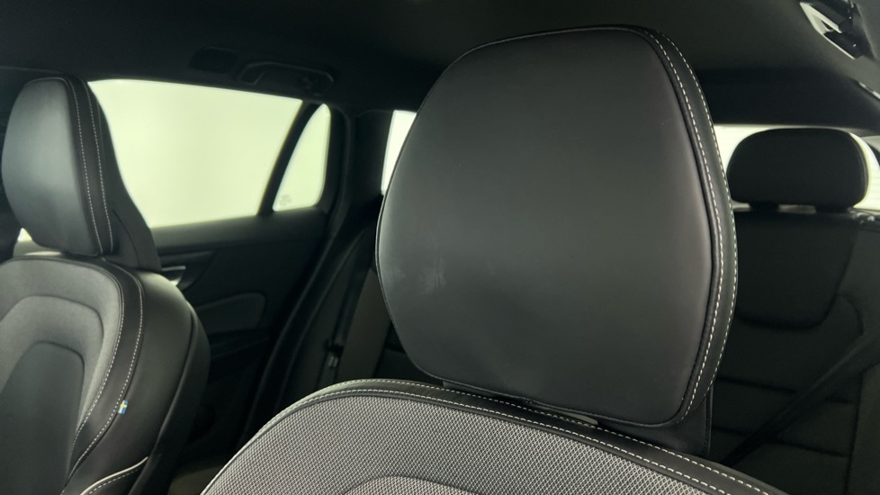 Used Volvo V60 2021 for sale - 76587081: Photo 8