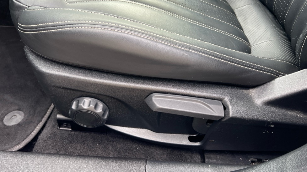 Used Ford Focus 2020 for sale - 76684110: Photo 38