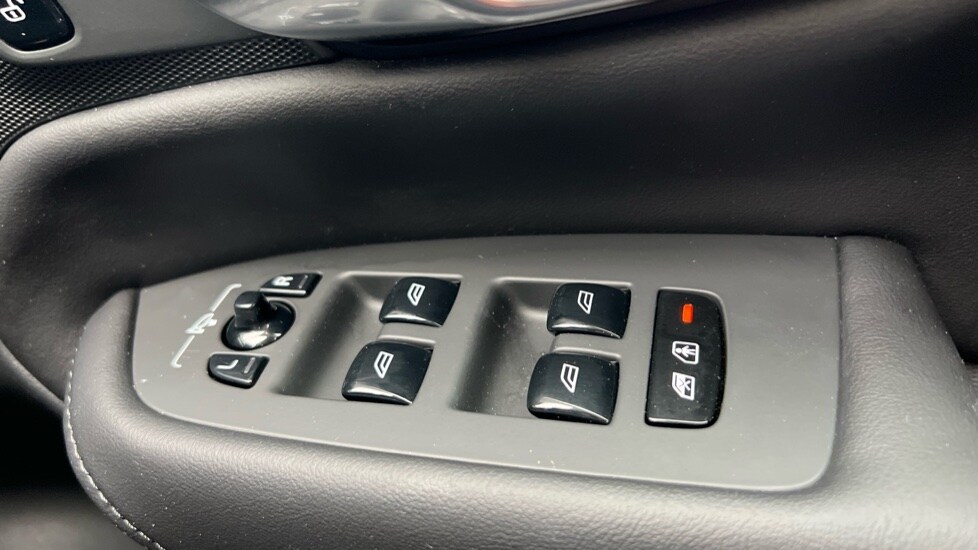 Used Volvo XC90 2023 for sale - 76124716: Photo 33