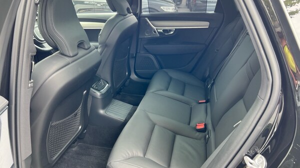 Used Volvo V90 2024 for sale - 75702574: Photo 10