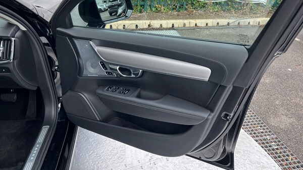 Used Volvo V90 2024 for sale - 75702574: Photo 51