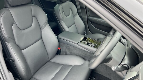 Used Volvo V90 2024 for sale - 75702574: Photo 9