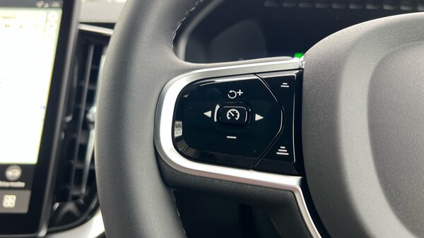 Used Volvo XC90 2025 for sale - 76180175: Photo 18