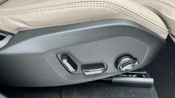 Used Volvo XC90 2025 for sale - 76180175: Photo 53
