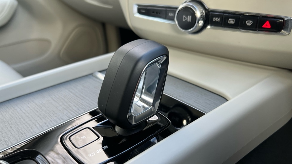 Used Volvo XC60 2025 for sale - 76851225: Photo 14