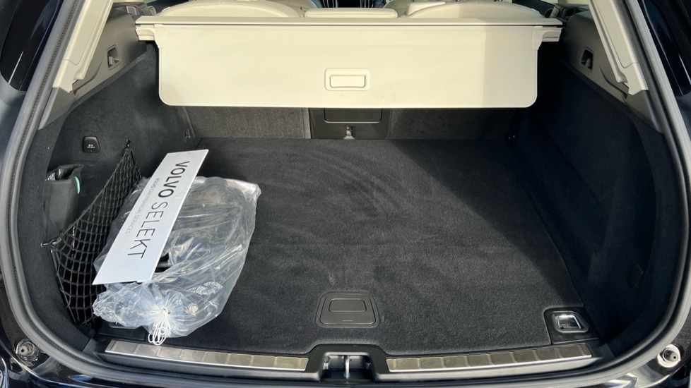 Used Volvo XC60 2025 for sale - 76851225: Photo 17