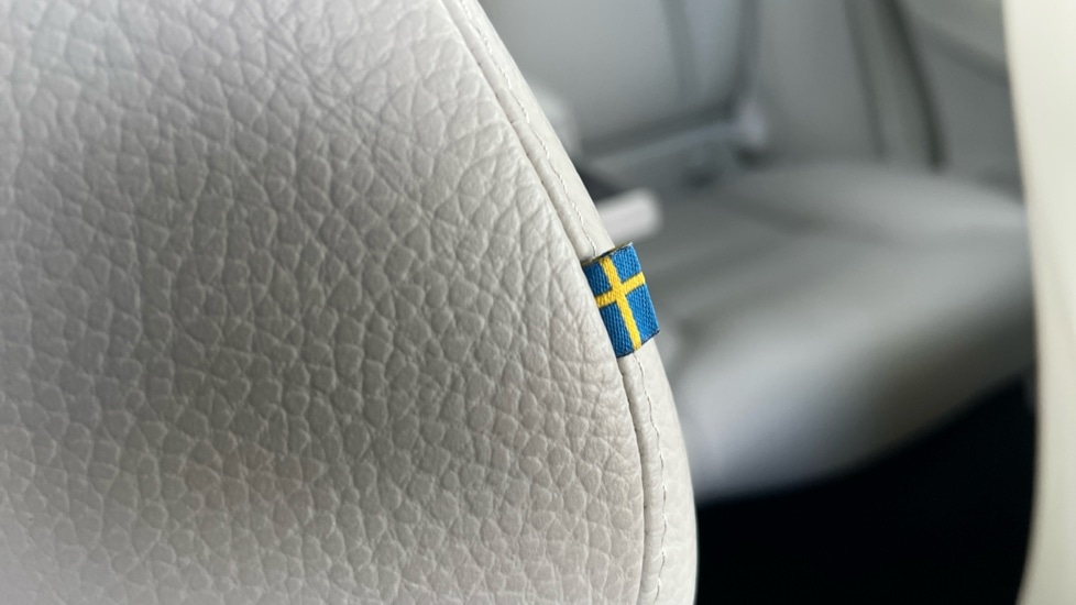 Used Volvo XC60 2025 for sale - 76851225: Photo 27