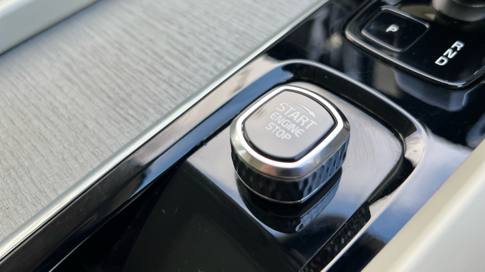 Used Volvo XC60 2025 for sale - 76851225: Photo 28