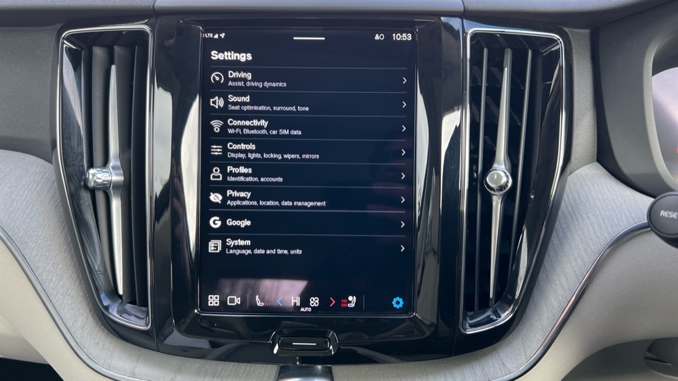 Used Volvo XC60 2025 for sale - 76851225: Photo 40