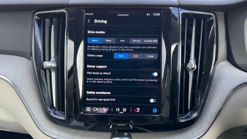 Used Volvo XC60 2025 for sale - 76851225: Photo 41