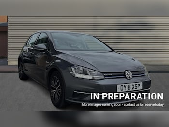 Volkswagen - Golf
