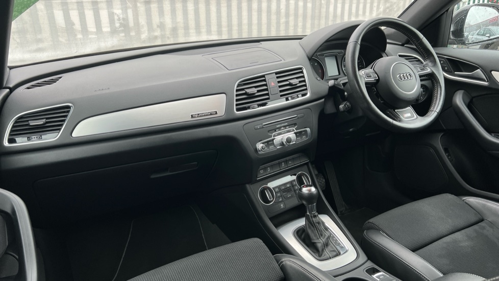 Used Audi Q3 2017 for sale - 76888790: Photo 10