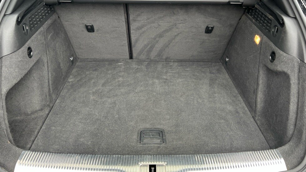 Used Audi Q3 2017 for sale - 76888790: Photo 15