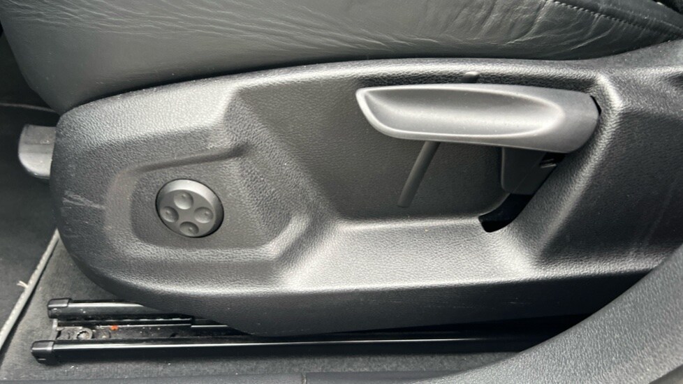 Used Audi Q3 2017 for sale - 76888790: Photo 37