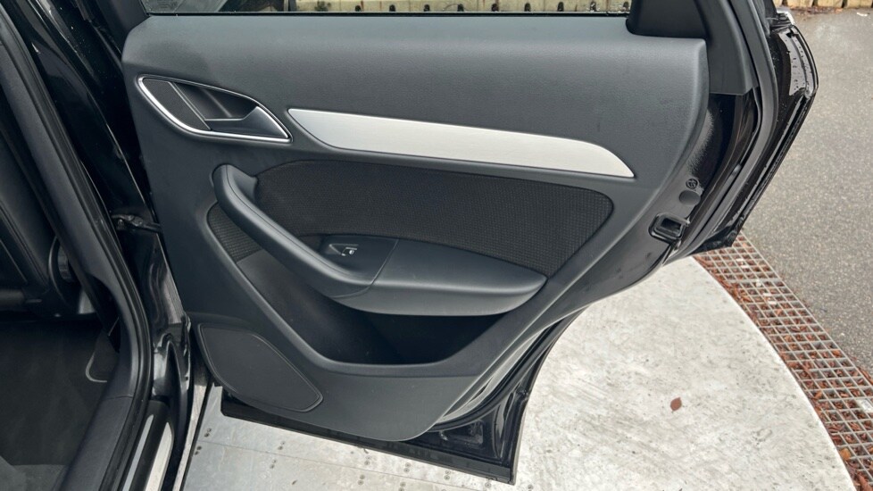 Used Audi Q3 2017 for sale - 76888790: Photo 41