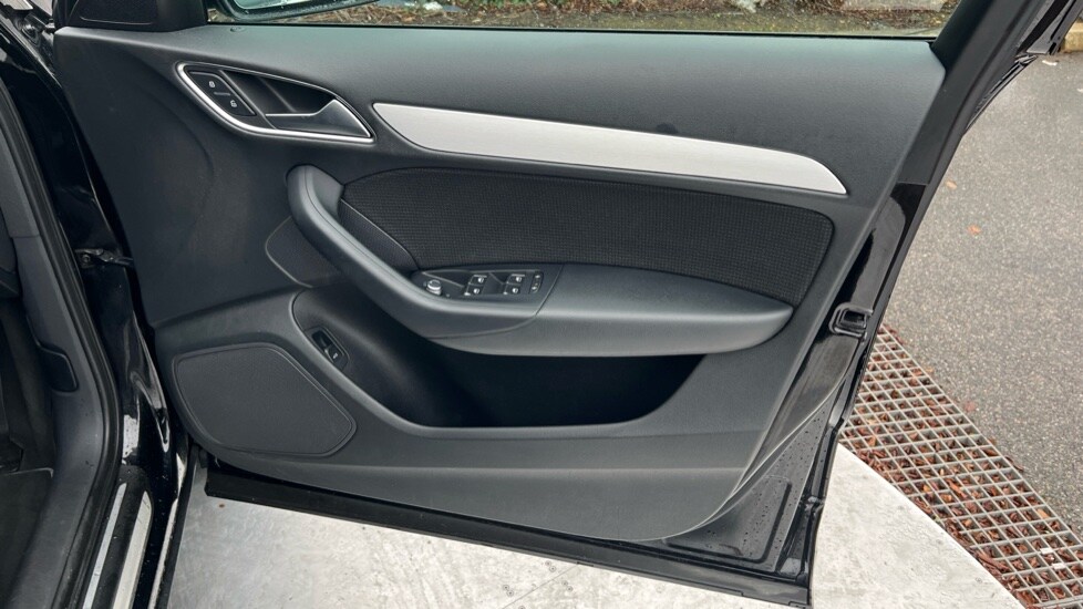 Used Audi Q3 2017 for sale - 76888790: Photo 42