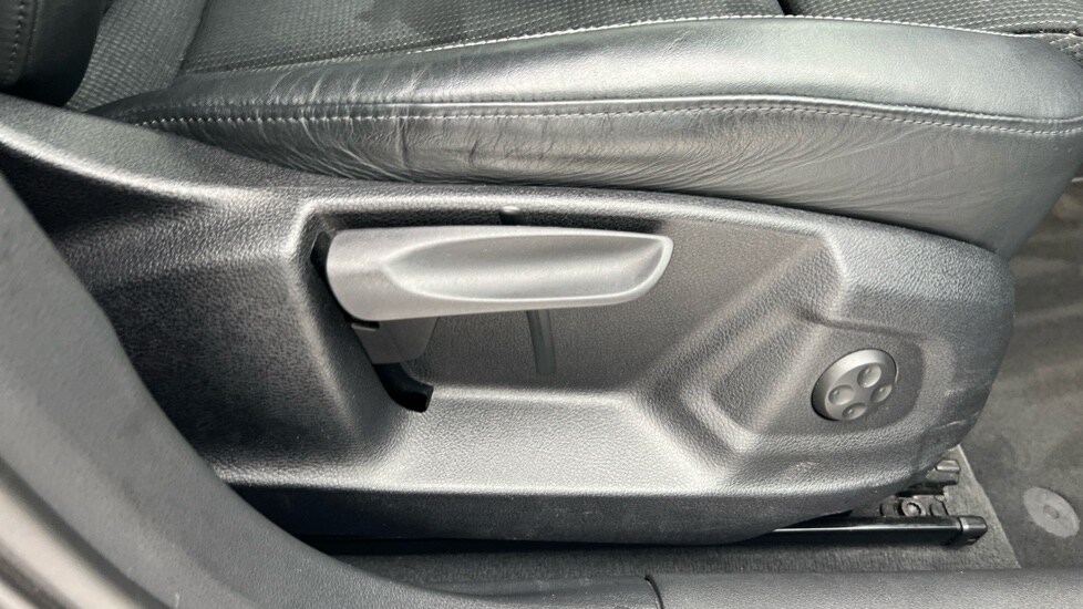 Used Audi Q3 2017 for sale - 76888790: Photo 43