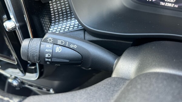Used Volvo XC40 2020 for sale - 75763745: Photo 29