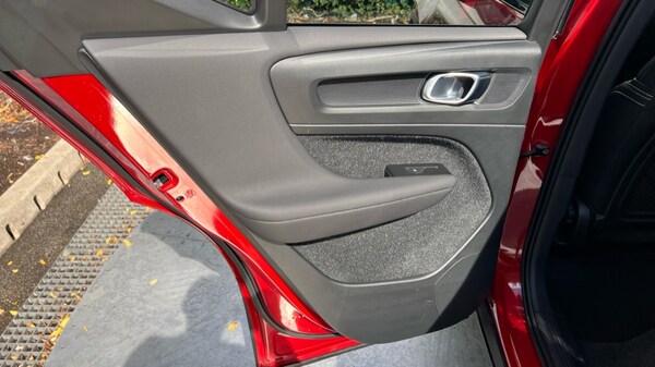 Used Volvo XC40 2020 for sale - 75763745: Photo 47