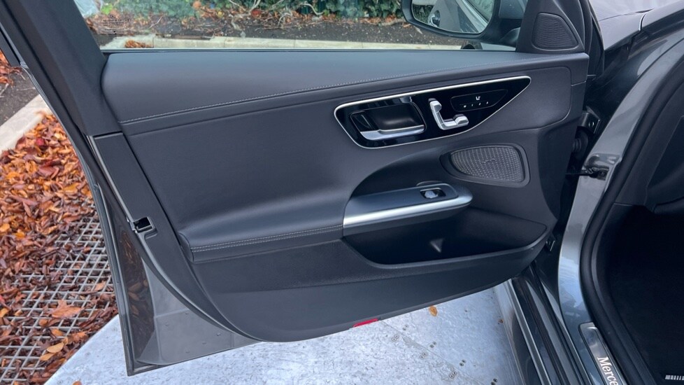 Used Mercedes-Benz C Class 2023 for sale - 76452355: Photo 41