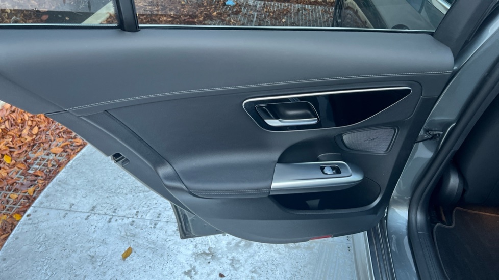 Used Mercedes-Benz C Class 2023 for sale - 76452355: Photo 43