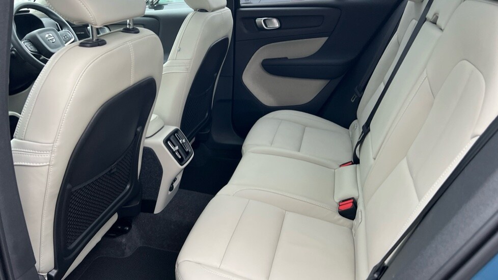 Used Volvo XC40 2024 for sale - 76161299: Photo 10