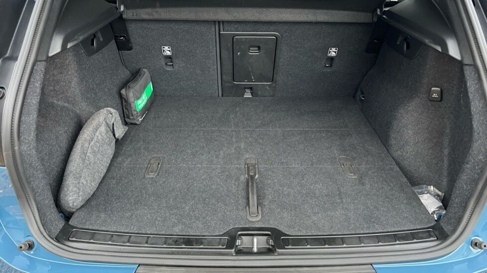 Used Volvo XC40 2024 for sale - 76161299: Photo 17