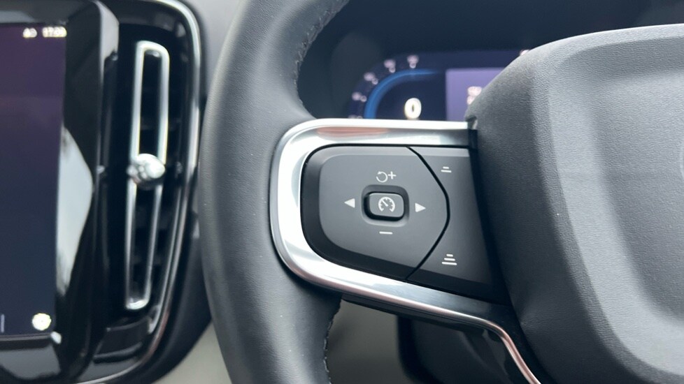 Used Volvo XC40 2024 for sale - 76161299: Photo 18