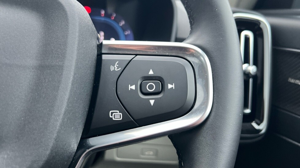 Used Volvo XC40 2024 for sale - 76161299: Photo 19