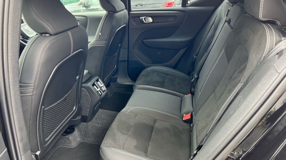 Used Volvo XC40 2024 for sale - 76597880: Photo 10