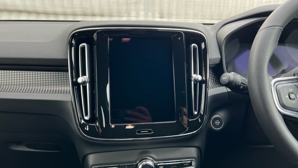 Used Volvo XC40 2024 for sale - 76597880: Photo 22