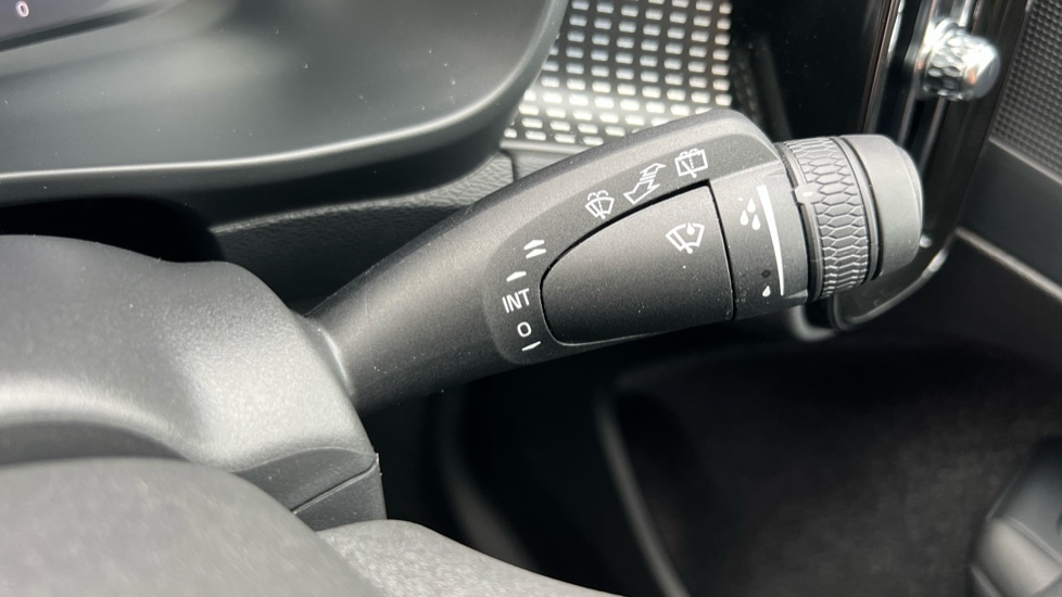 Used Volvo XC40 2024 for sale - 76597880: Photo 30