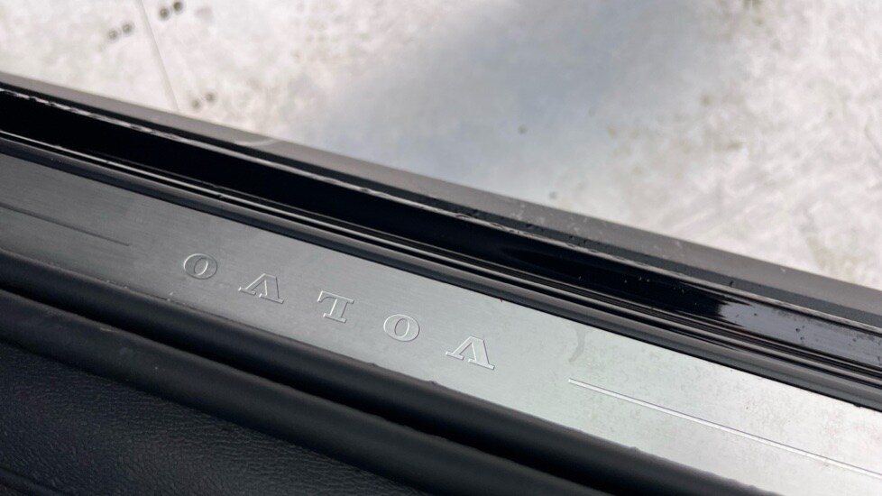 Used Volvo XC40 2024 for sale - 76597880: Photo 43