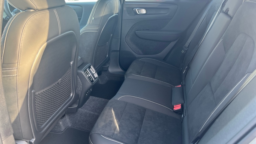 Used Volvo XC40 2025 for sale - 76894791: Photo 10