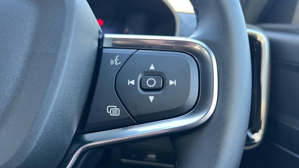 Used Volvo XC40 2025 for sale - 76894791: Photo 19