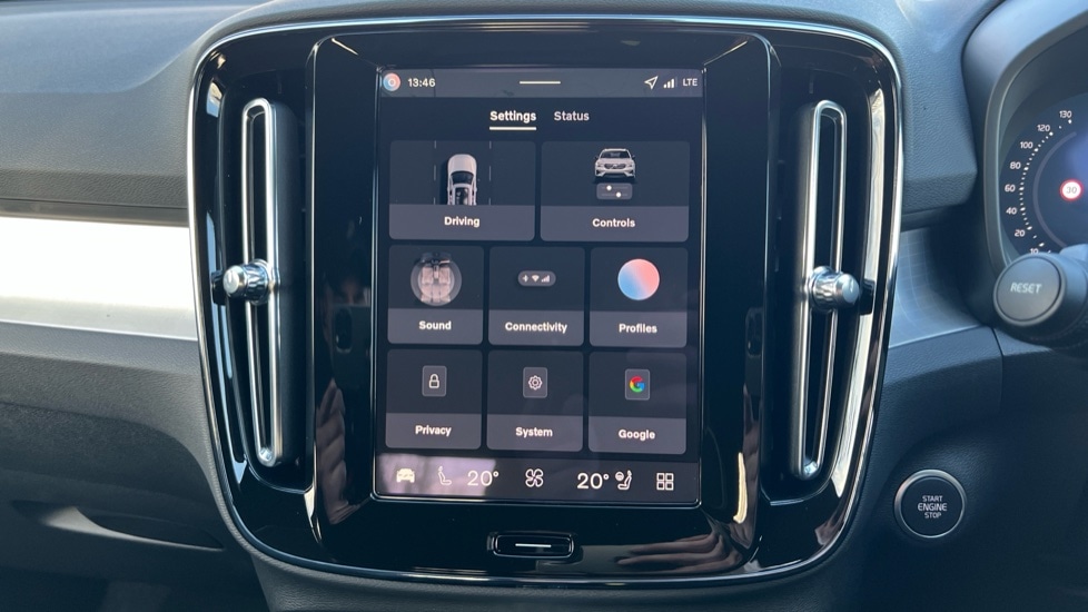 Used Volvo XC40 2025 for sale - 76894791: Photo 40