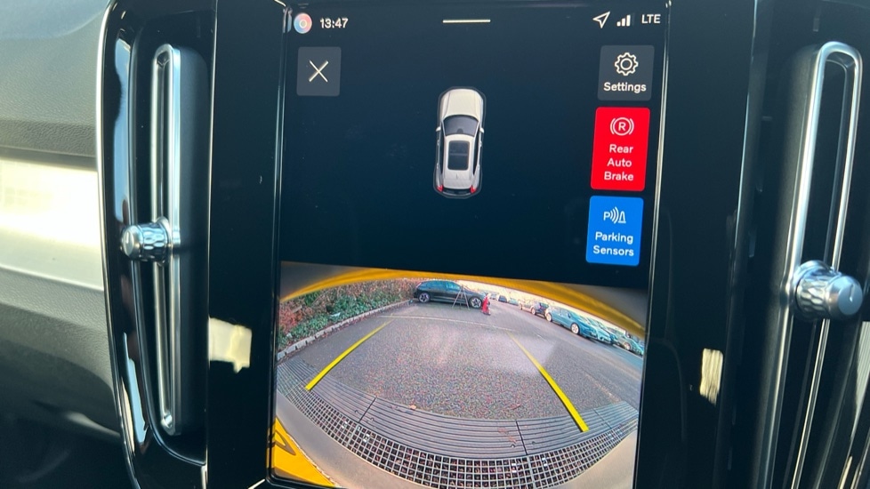 Used Volvo XC40 2025 for sale - 76894791: Photo 55