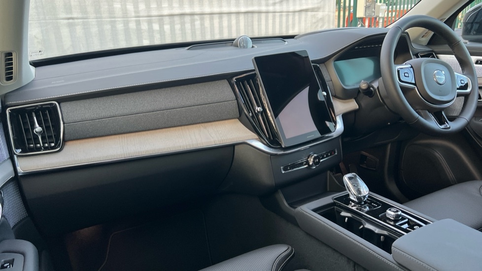 Used Volvo XC90 2025 for sale - 76112088: Photo 4