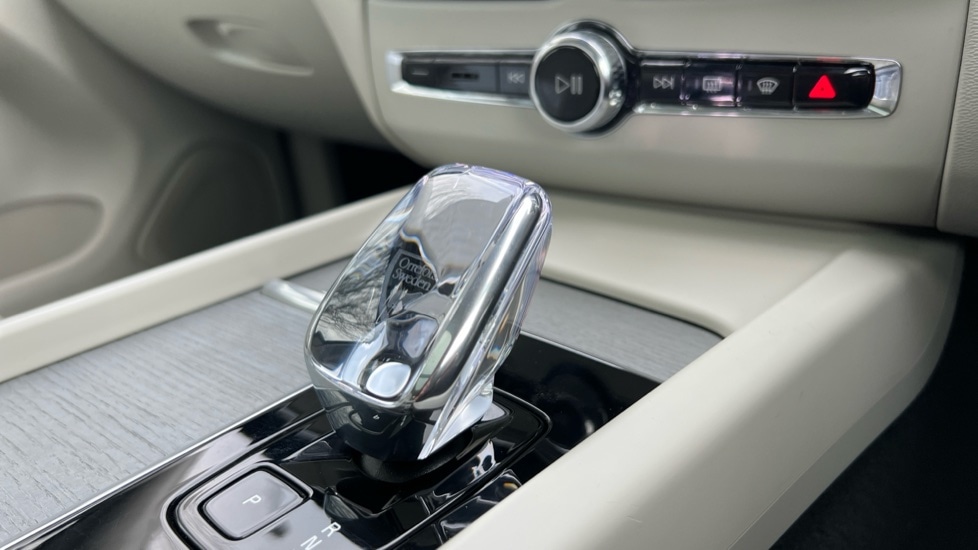 Used Volvo XC60 2025 for sale - 76589915: Photo 14