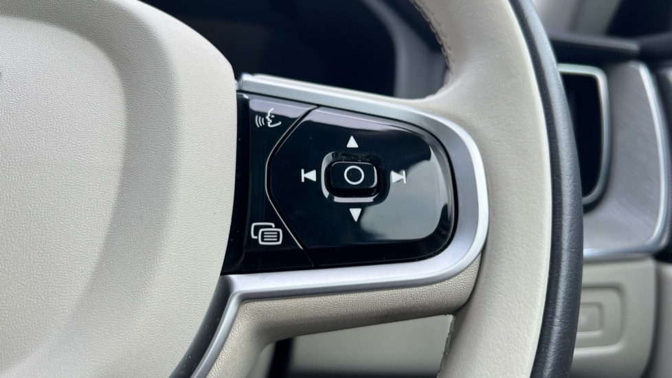 Used Volvo XC60 2025 for sale - 76589915: Photo 19