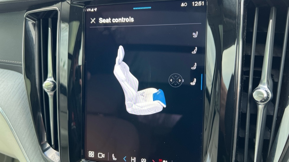 Used Volvo XC60 2025 for sale - 76589915: Photo 52