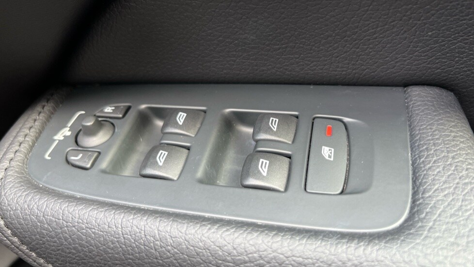 Vehicle 33