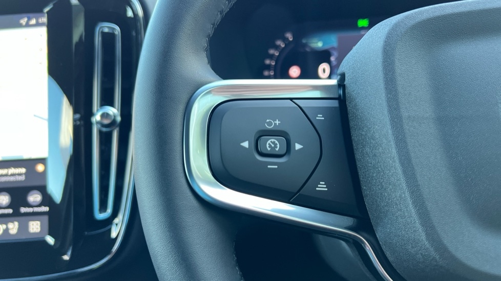 Used Volvo XC40 2025 for sale - 76894787: Photo 18