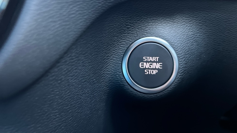 Used Volvo XC40 2025 for sale - 76894787: Photo 28