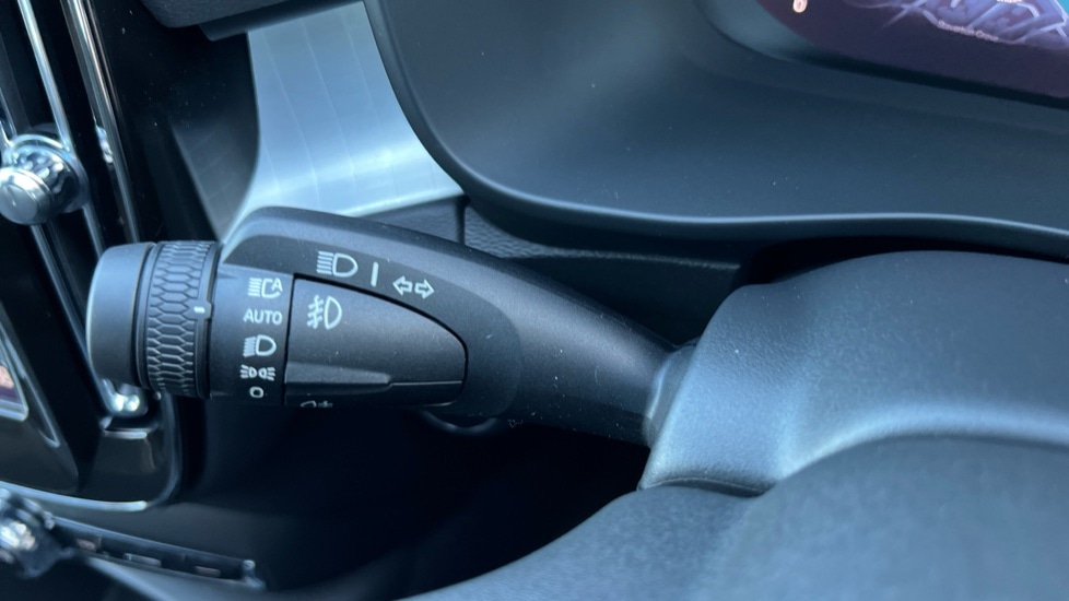 Used Volvo XC40 2025 for sale - 76894787: Photo 29