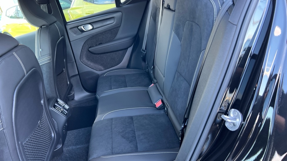 Used Volvo XC40 2025 for sale - 76894787: Photo 38