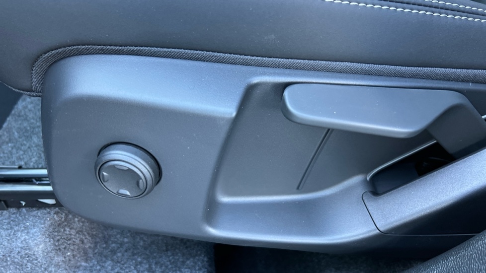 Used Volvo XC40 2025 for sale - 76894787: Photo 50