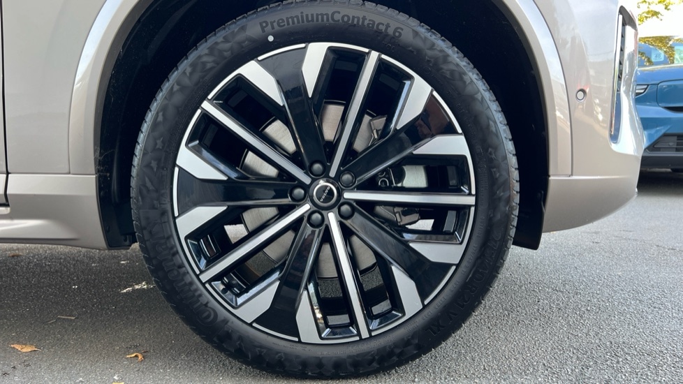 Used Volvo XC90 2025 for sale - 76112016: Photo 16
