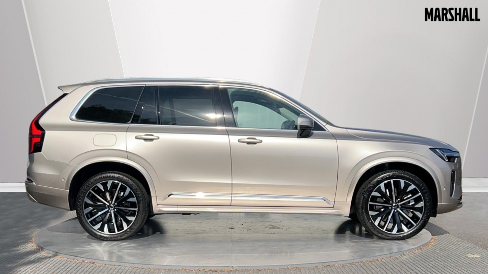 Used Volvo XC90 2025 for sale - 76112016: Photo 3
