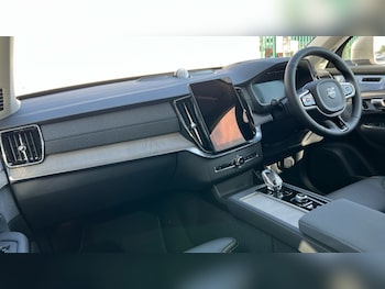 Used Volvo XC90 2025 for sale - 76112016: Photo 4